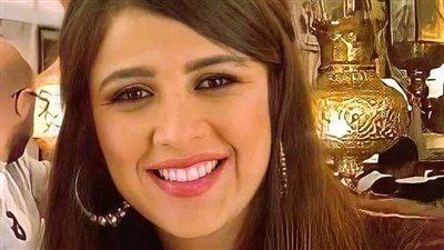 أخيرا قالها فنان شهير صديق العوضي يعترف بحبه لياسمين عبد العزيز شاهدوا رد فعلها الصاډمة (فيديو)