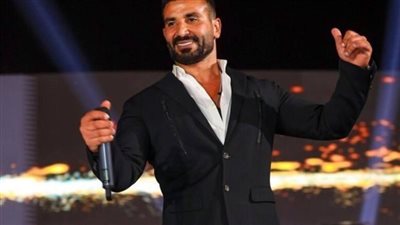 أحمد سعد يحرج عمرو أديب على الهواء.. ماذا حدث؟